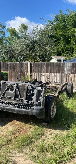 2001 GMC Sierra Frame