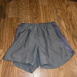 Nike gray shorts size Small