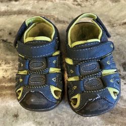 Sandals (toddler) 