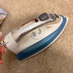 Compact Travel Steam Iron