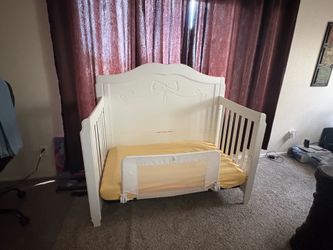 Crib/Toddler bed