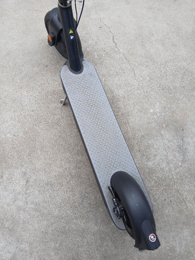 2 Okai Pro Neon Scooter Parts