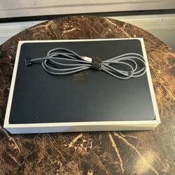 Apple MacBook Air M2 13 Inch