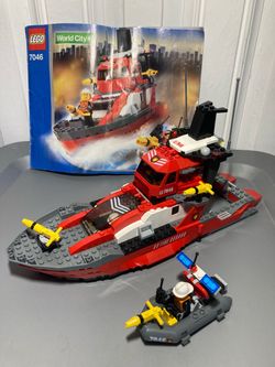 LEGO 7046 World City Fire Command Craft Complete with Manual and Figures No box