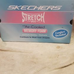 SKECHERS STRETCh  AiR COOLED