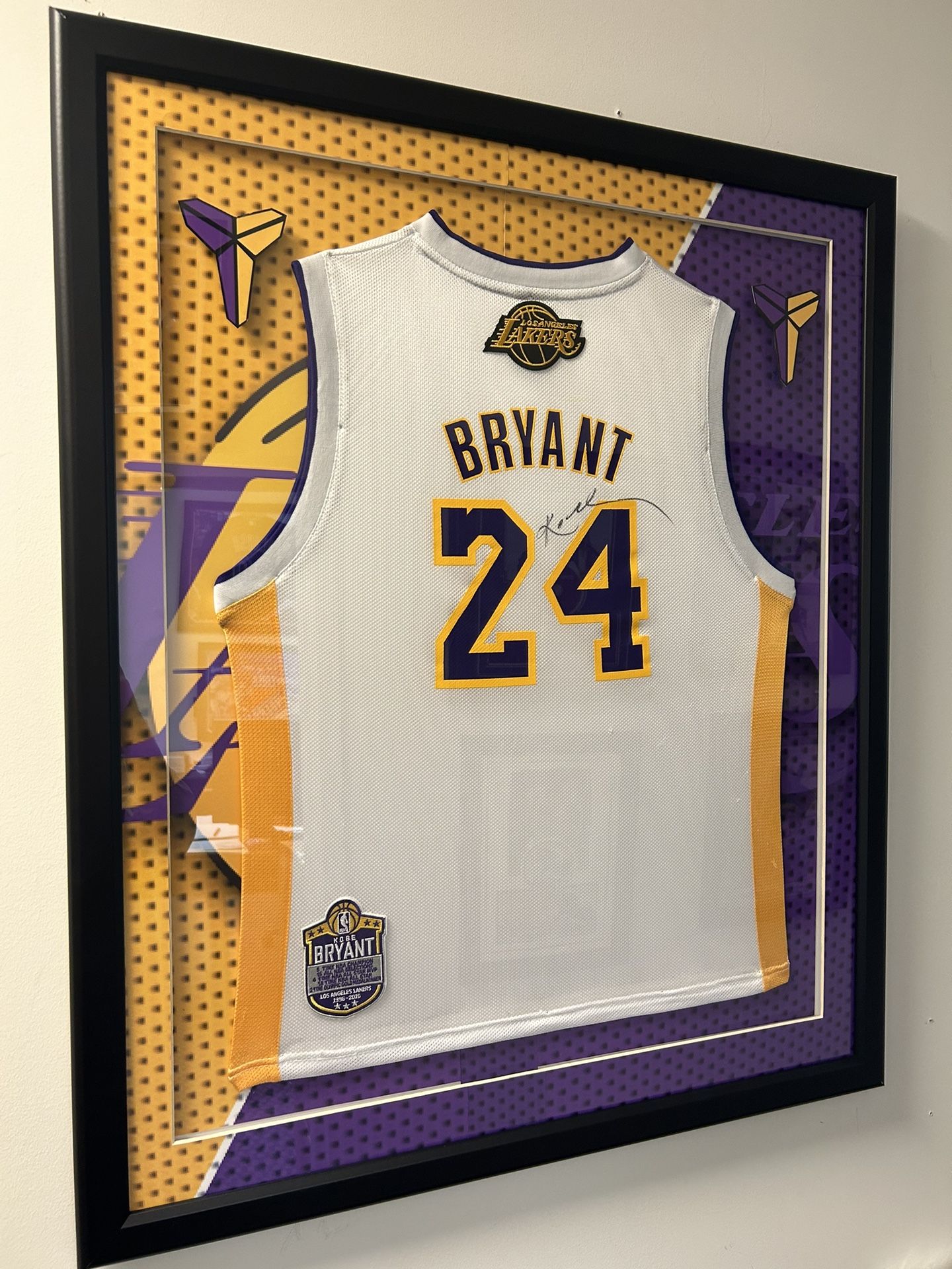 Kobe Bryant Los Angeles Lakers Autographed White Framed Jersey (JSA LOA)