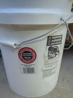 3 food-grade 5-gallon buckets