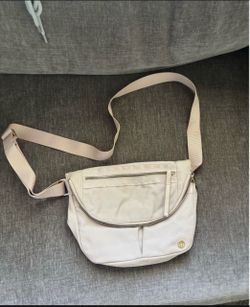Pink lululemon bag