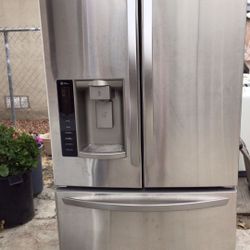 LG French Door Refrigerator 