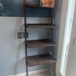 —— Price Dop—- 👇🏻👇🏻👇🏻👇🏻—- Brown Wood Decorative Ladder