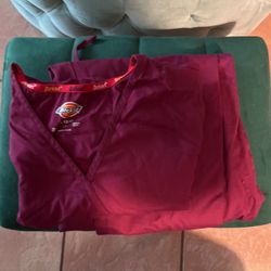 Dickies burgundy scrub set $10 large petite