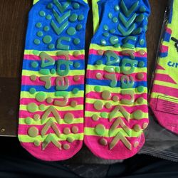 Urban air Trampoline Socks  Size Fits Size 9 -11 Men’s 