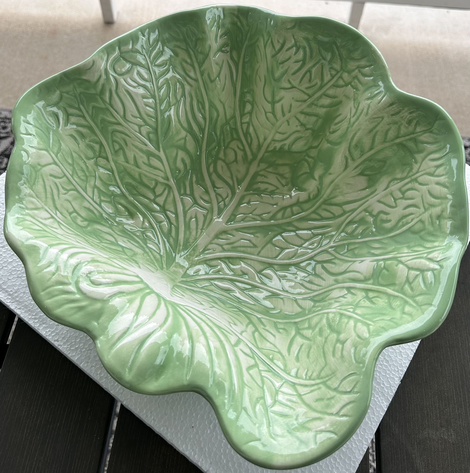 Vintage Cabbage Leaf Ceramic Bowl