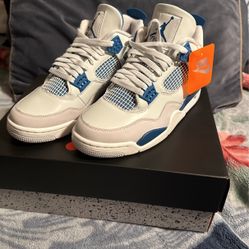 Men’s Size 9 1/2  Military Blue/Industrial Blues Jordan 4s