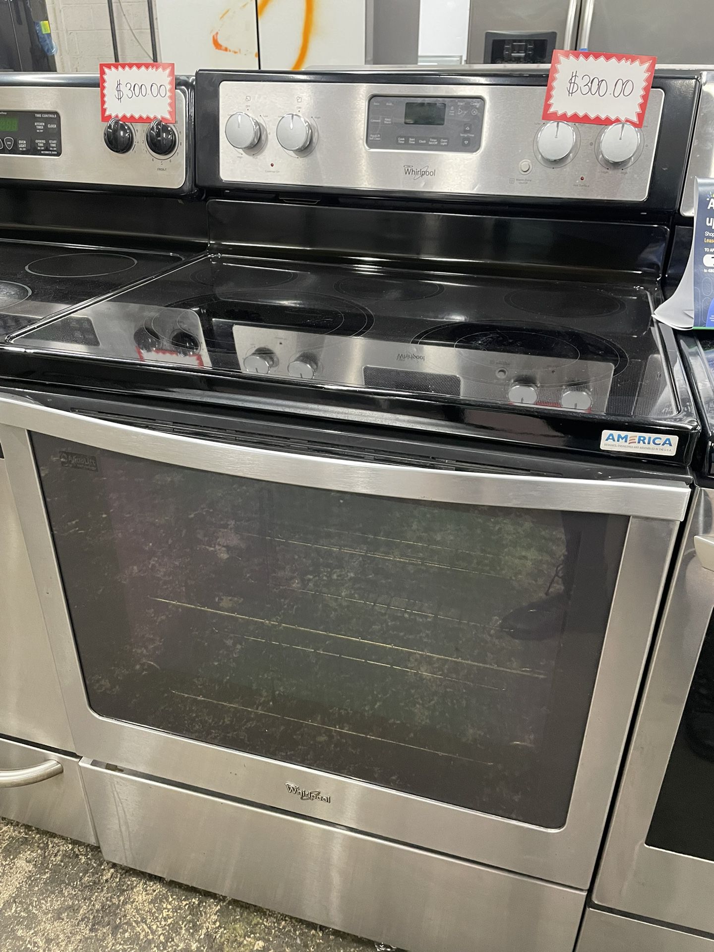 Whirlpool Electric Stove 4 Months Warranty We Are Located In The Blue Building 🟦