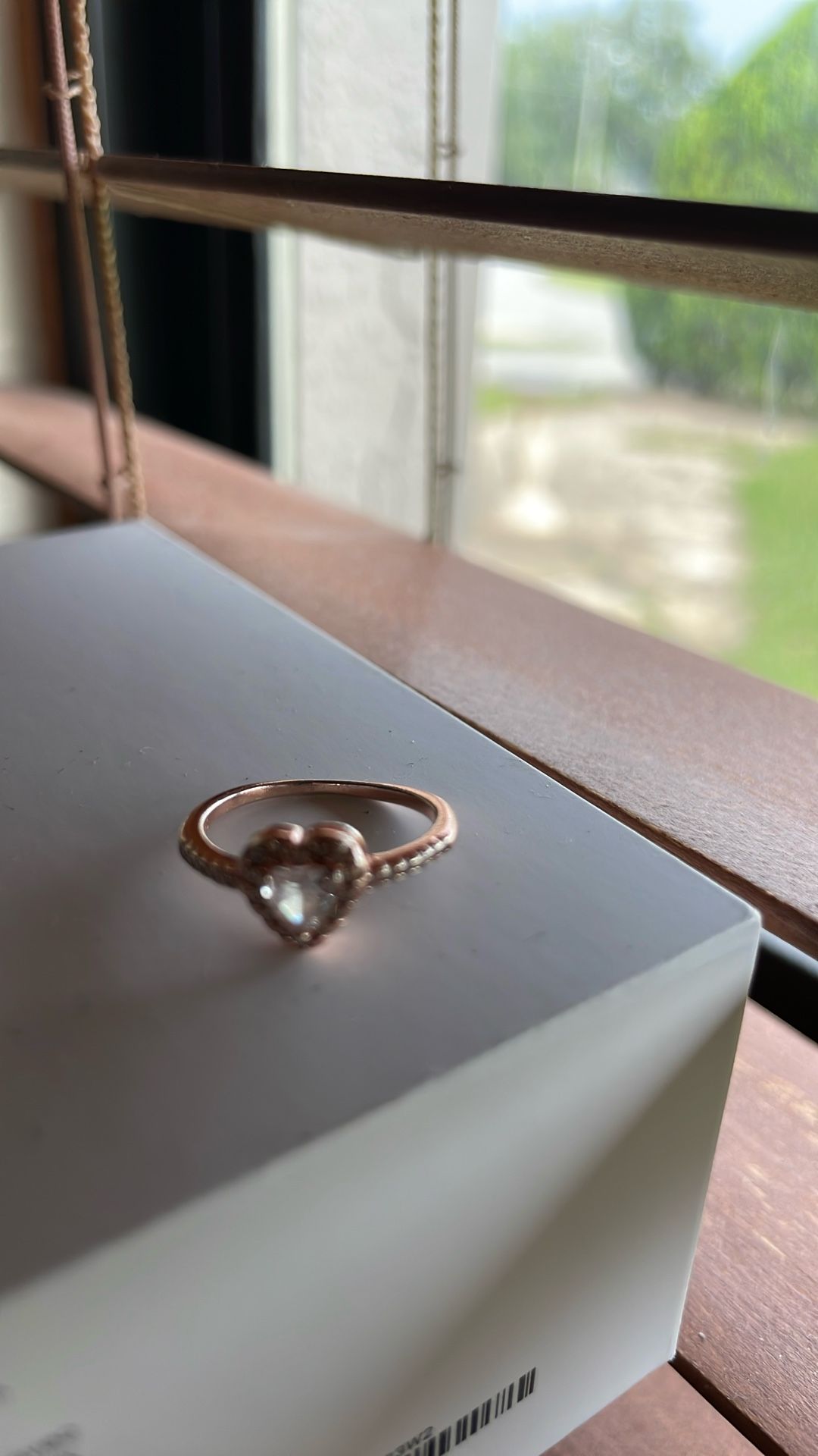 Pandora sparkling elevated heart ring, 14k rose gold, size 6