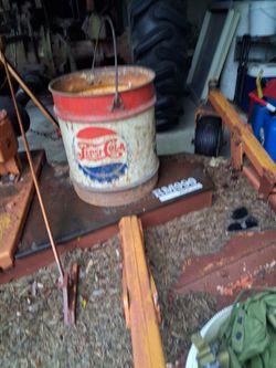 Vintage 10 gallon Pepsi can