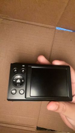 Black Compact Digital Camera - Front Lens Issue - Rear/Selfie Screen Works - $25 Parts/Repair