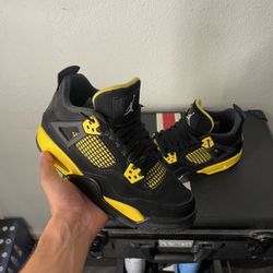 Jordan 4