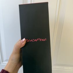 Limited edition 2023 Starbucks x Blackpink rhinestone stainless steel tumbler in rose