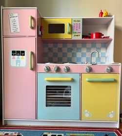 Toy Kitchen