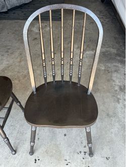 4 solid wooden dinning chairs - Black