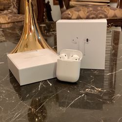 Apple AirPods 