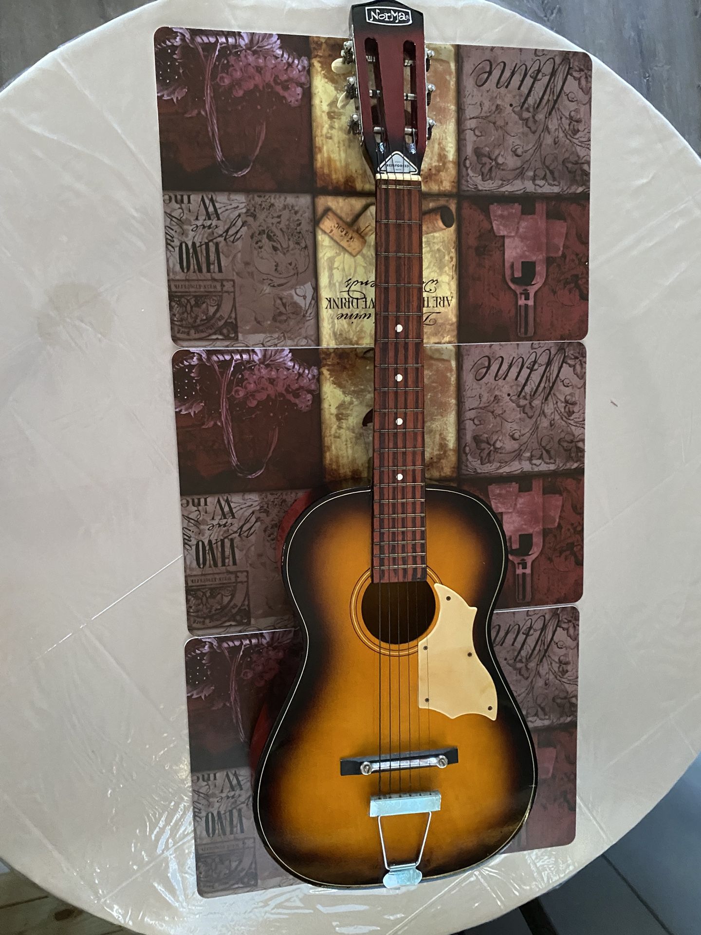 Norman vintage guitar