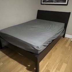 Off White Full Size Bed frame In Great Shape for Sale in Chicago, IL -  OfferUp