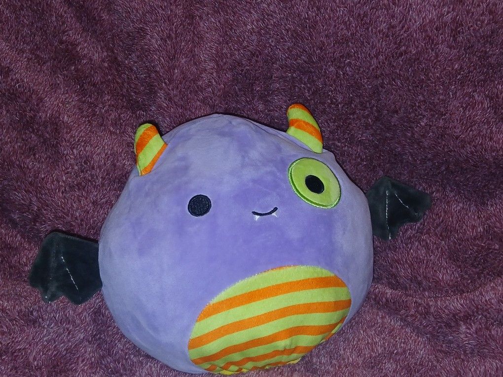 8" Casey And Blaze Squishmallow