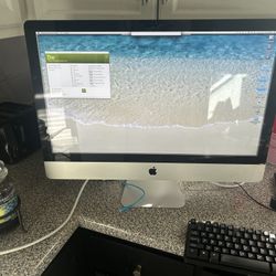 Apple Computer 27 Inch Screen .