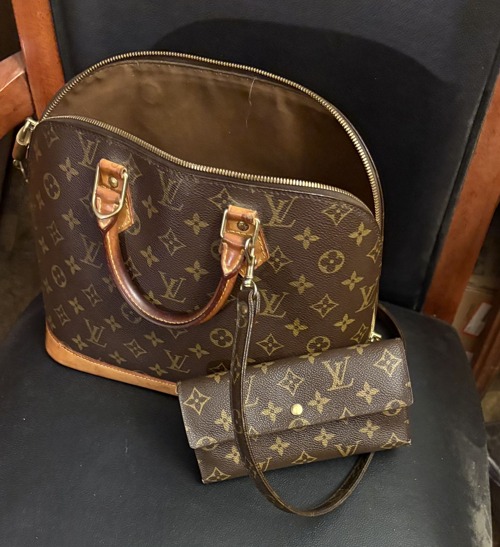 Louis Vuitton- Vintage Brown