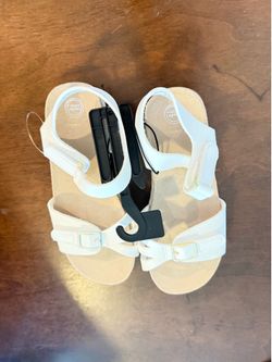 Girl sandals