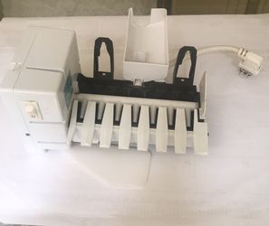 Ice maker For Refrigerator