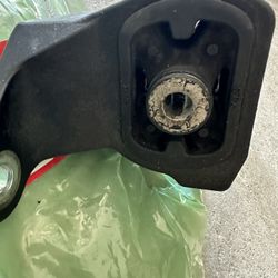 Transmission Mount Acura 2011