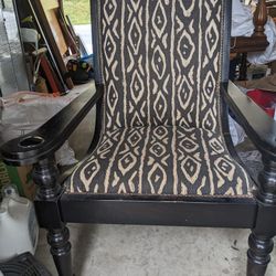 Throne Chair 