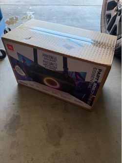 JBL Partybox on the Go Essentials