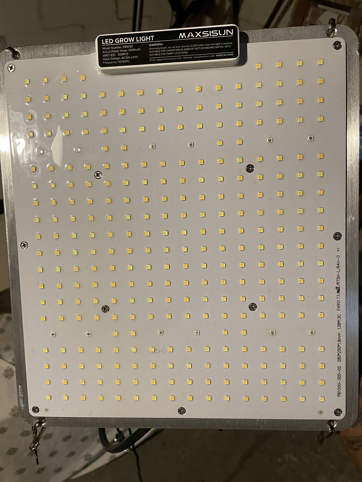 LED GLOW GROW LIGHT