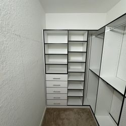 Custom Closets 