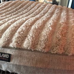 Dog bed