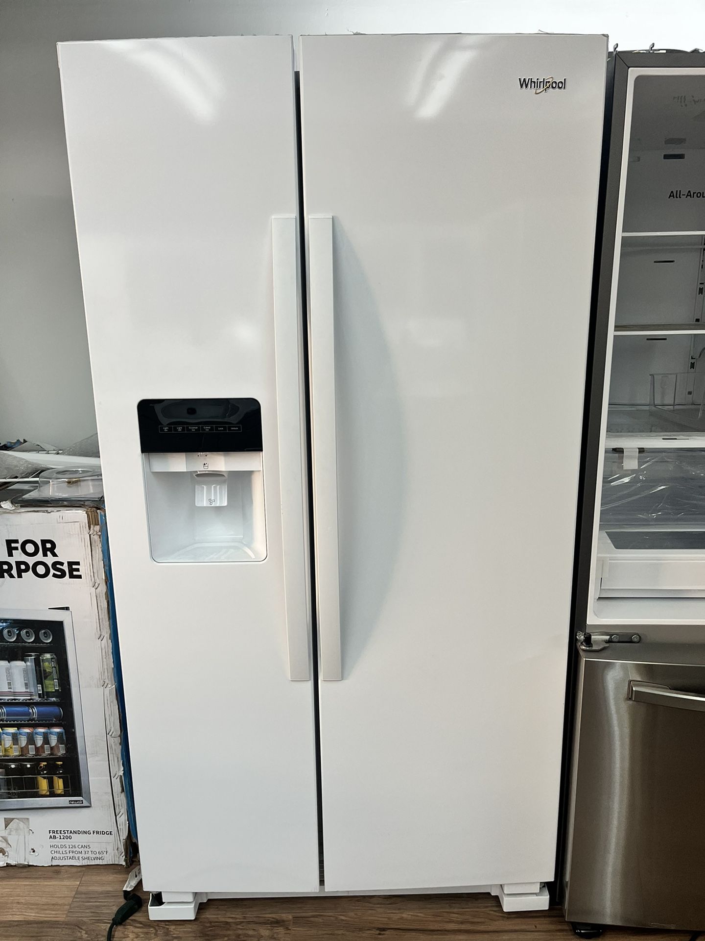 36β Whirlpool White Side By Side Refrigerator