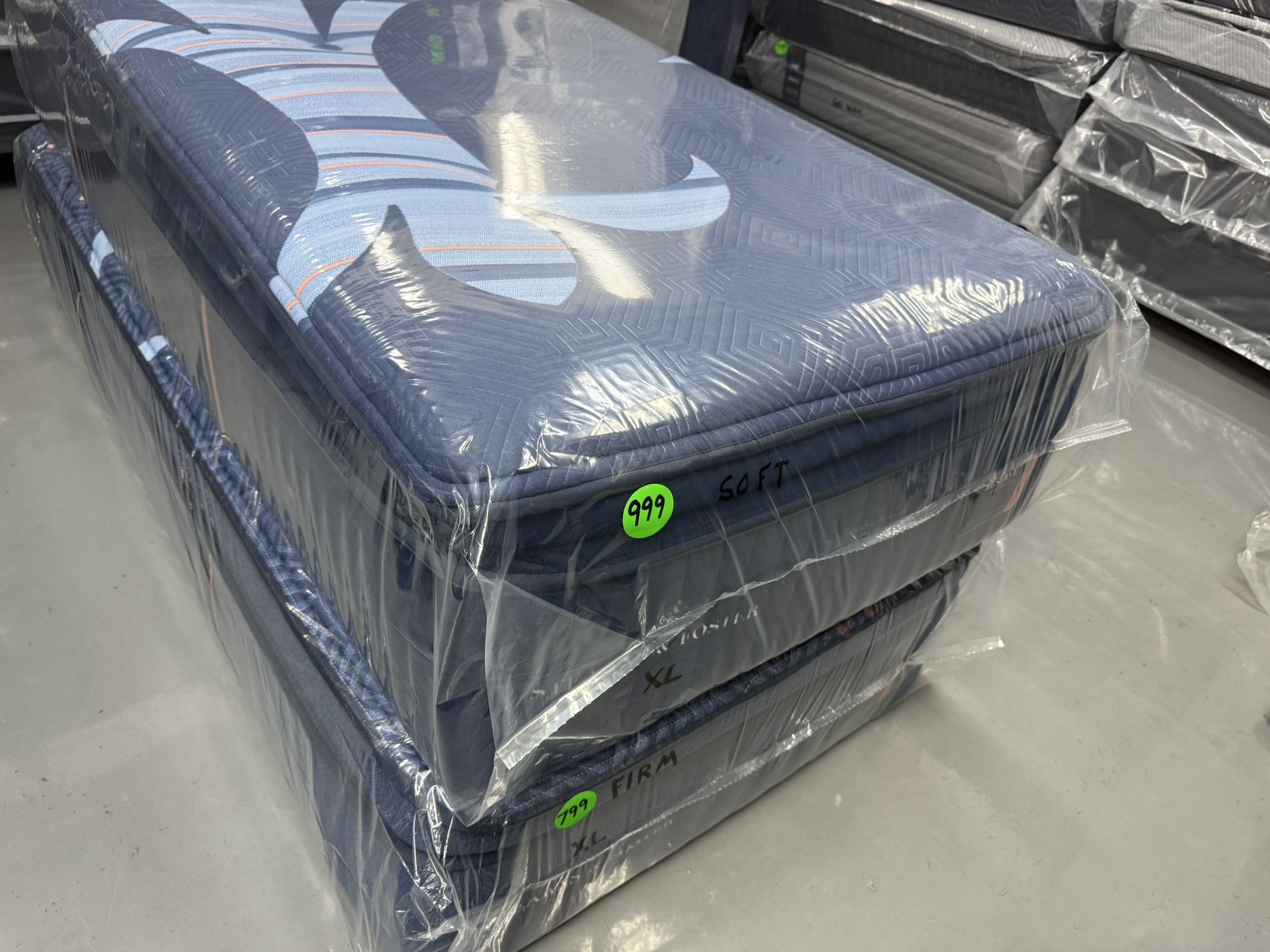 TWIN XL STEARNS & FOSTER RESERVE (SOFT) PILLOW TOP MATTRESS & BOX SPRING BED SET
