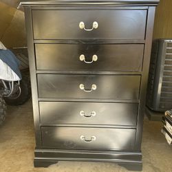 Dresser, Cómoda 