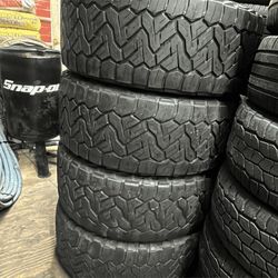 35 X 13.50 R20 Nitto Riddge Grappler Set of 4