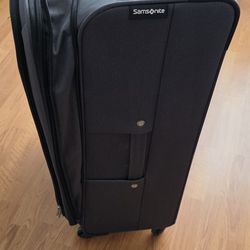 Samsonite Suitcase 