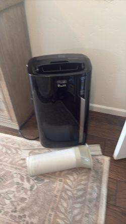 Air conditioner 220$ firm cash only absolutely very cold nothing dirty nothing dirty will have it on when you arrive