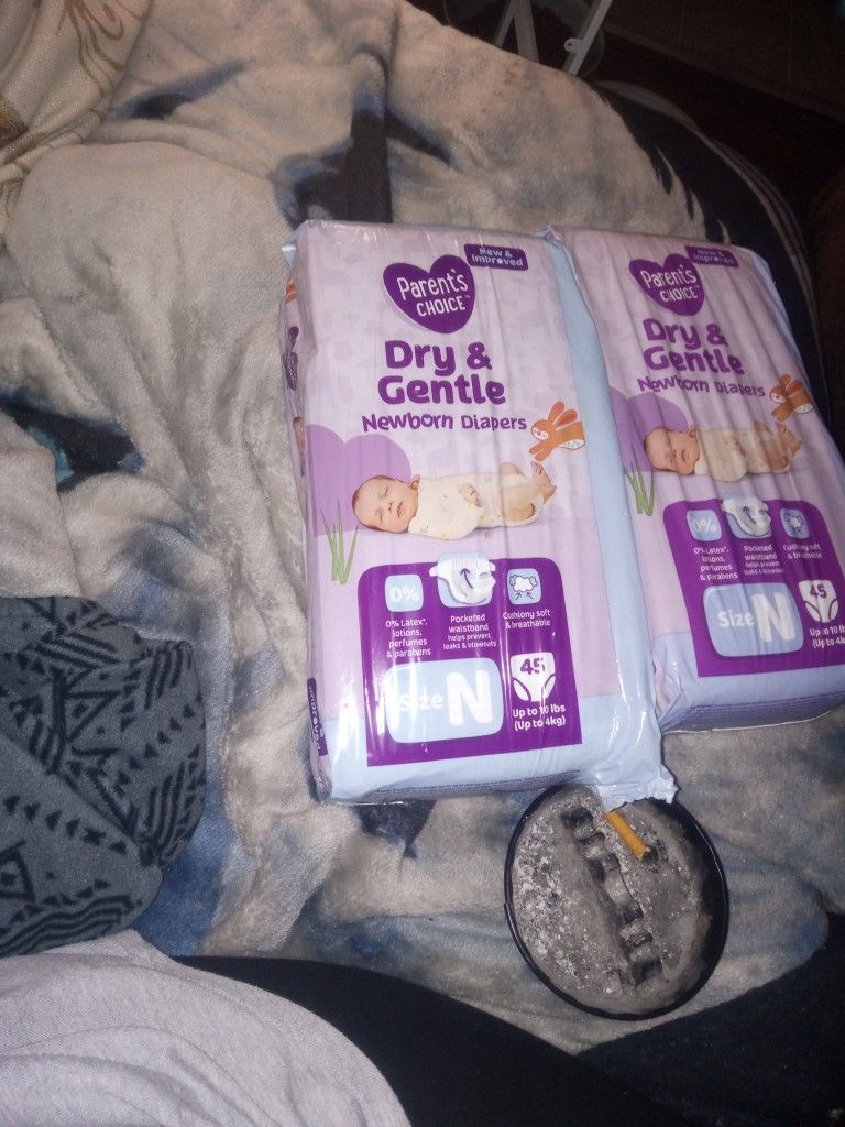 LUVS DIAPERS NEWBORN UP TO 10LBS