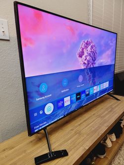 55” Samsung 8-Series Smart TV HDR UHD 4k! Excellent Picture!