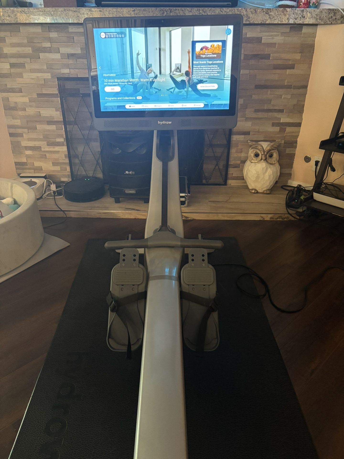 Hydrow Rower & Mat Fully Working