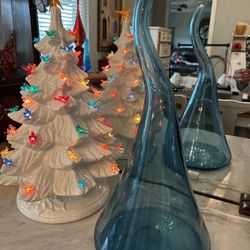 Global Views Curvature Tall Blue Vase 